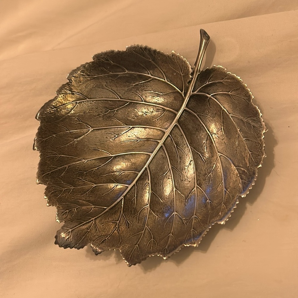 Buccelleti Leaf Dish in Sterling Silver